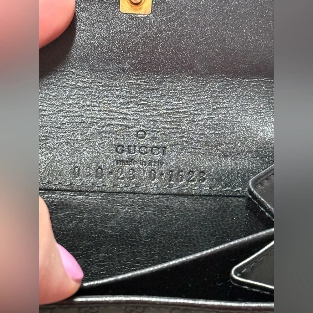 🚨SALE🚨Gucci guccissima black card holder - Picture 5 of 8